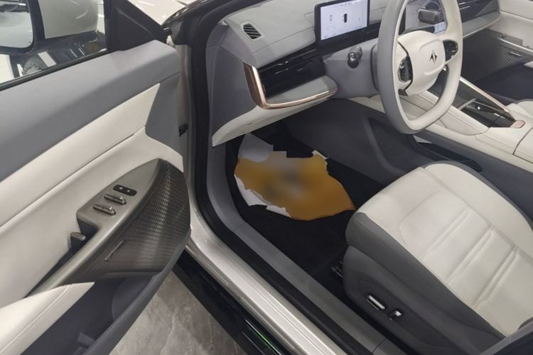 Used Dongfeng eπ eπ007 2024 620 Pro Version Driver Seat