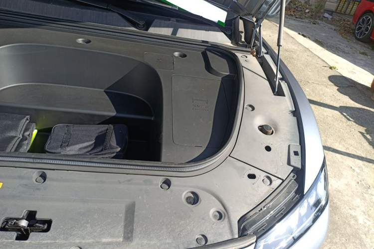Used Dongfeng eπ eπ007 2024 530 Pro Version Engine Bay Left