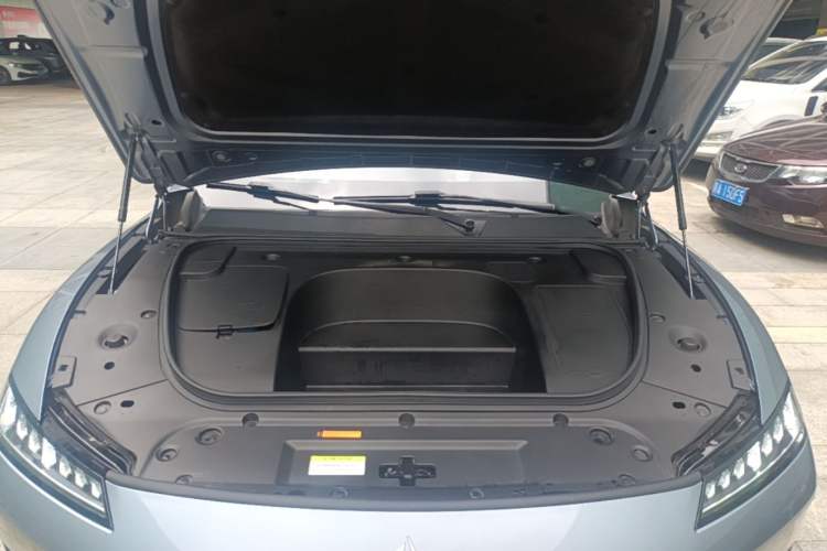 Used Dongfeng eπ eπ007 2024 530 Pro Version Engine Bay
