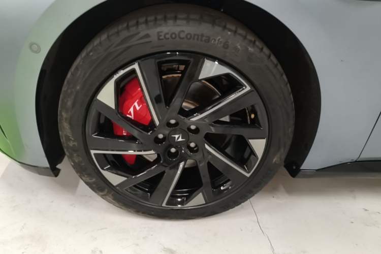 Used Dongfeng eπ eπ007 2024 Pure Electric 540 All-Wheel Drive Max Edition Exterior 4