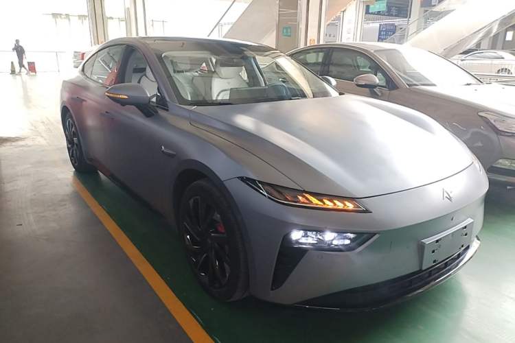 Used Dongfeng eπ eπ007 2024 Pure Electric 540 All-Wheel Drive Max Edition Front Right 45 Deg