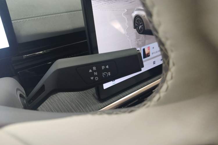 Used Dongfeng eπ eπ007 2024 620 Pro Version Gear Lever