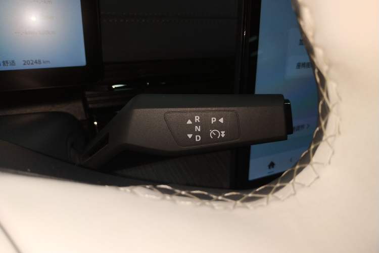 Used Dongfeng eπ eπ007 2024 620 Pro Version Gear Lever