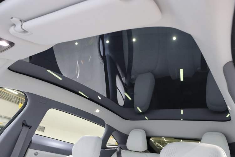 Used Dongfeng eπ eπ007 2024 620 Pro Version Headliner