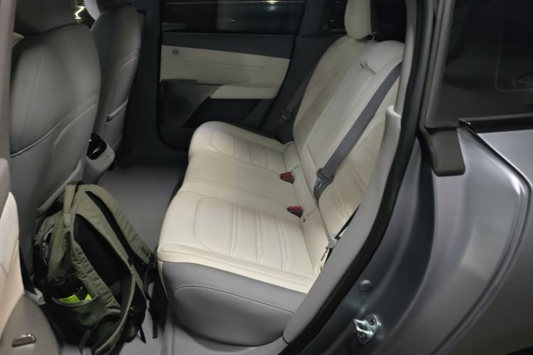 Used Dongfeng eπ eπ007 2024 Pure Electric 540 All-Wheel Drive Max Edition Left Rear Seat