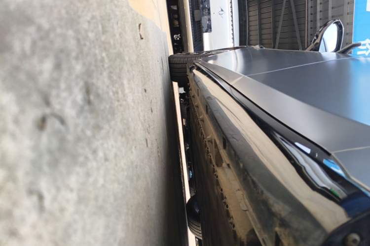 Used Dongfeng eπ eπ007 2024 Pure Electric 540 All-Wheel Drive Max Edition Left Side Sill