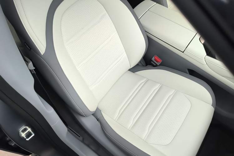 Used Dongfeng eπ eπ007 2024 Pure Electric 540 All-Wheel Drive Max Edition Right Front Seat
