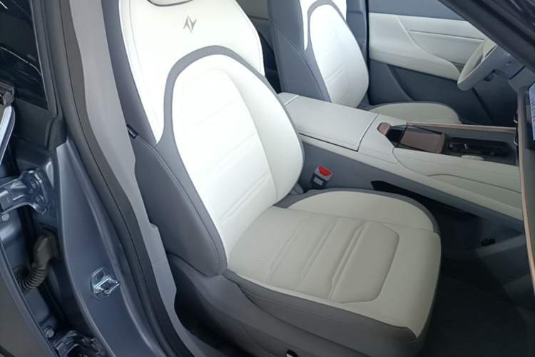 Used Dongfeng eπ eπ007 2024 Pure Electric 540 All-Wheel Drive Max Edition Right Front Seat