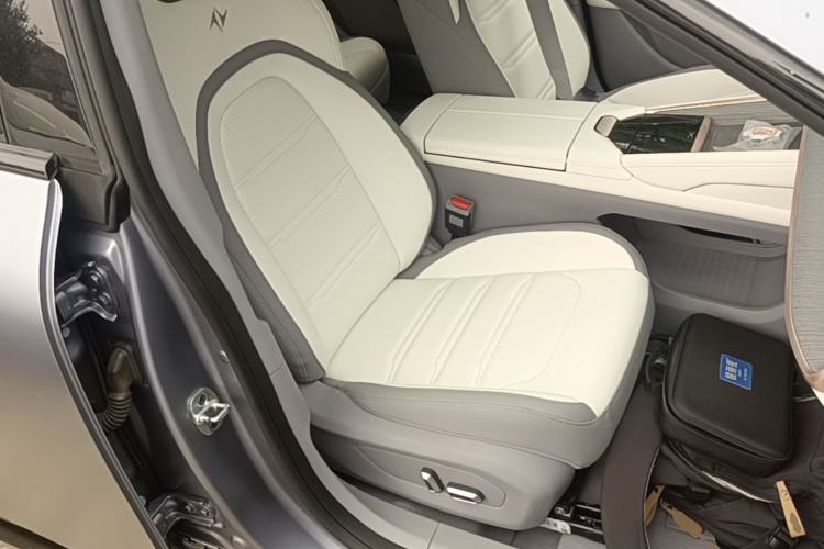 Used Dongfeng eπ eπ007 2024 Pure Electric 540 All-Wheel Drive Max Edition Right Front Seat