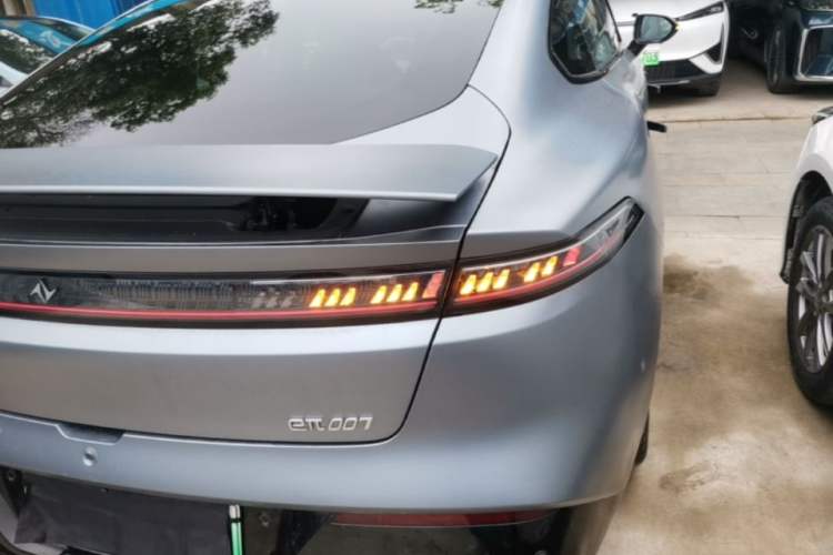 Used Dongfeng eπ eπ007 2024 Pure Electric 540 All-Wheel Drive Max Edition Right Rear Taillight