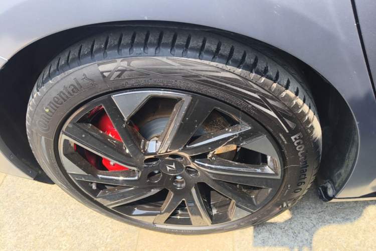 Used Dongfeng eπ eπ007 2024 Pure Electric 540 All-Wheel Drive Max Edition Right Rear Wheel Hub
