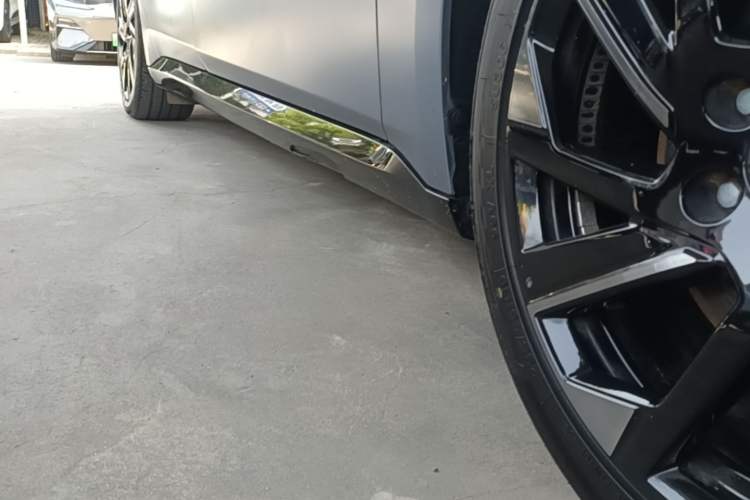 Used Dongfeng eπ eπ007 2024 Pure Electric 540 All-Wheel Drive Max Edition Right Side Sill