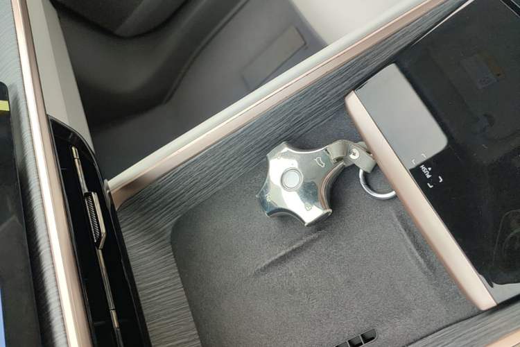 Used Dongfeng eπ eπ007 2024 Pure Electric 540 All-Wheel Drive Max Edition Vehicle Key