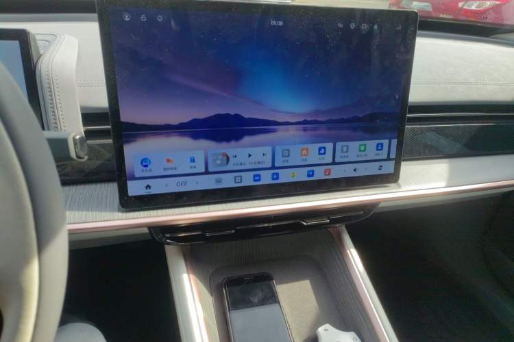 Used Dongfeng eπ eπ007 2024 Pure Electric 540 All-Wheel Drive Max Edition Audio And AC Panel