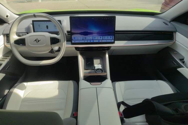 Used Dongfeng eπ eπ007 2024 Pure Electric 540 All-Wheel Drive Max Edition Center Console