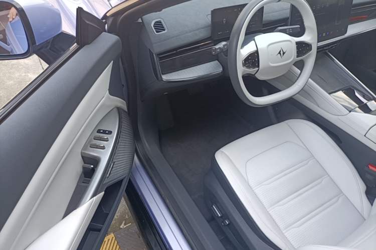 Used Dongfeng eπ eπ007 2024 530 Pro Version Driver Seat