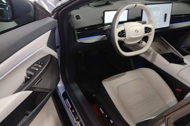 Used Dongfeng eπ eπ007 2024 530 Pro Version Driver Seat