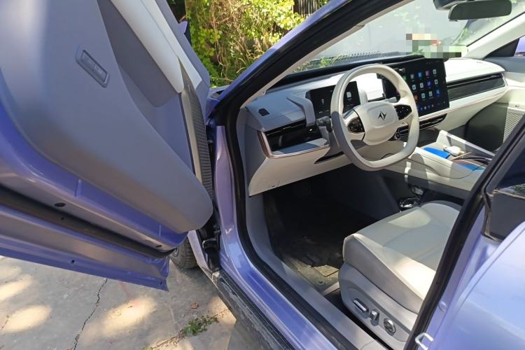 Used Dongfeng eπ eπ007 2024 620 Pro Version Driver Seat