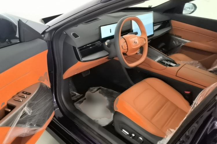 Used Dongfeng eπ eπ007 2024 200Pro Range-Extended Version Driver Seat