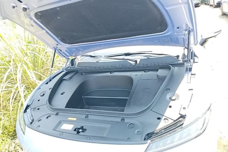 Used Dongfeng eπ eπ007 2024 530 Pro Version Engine Bay