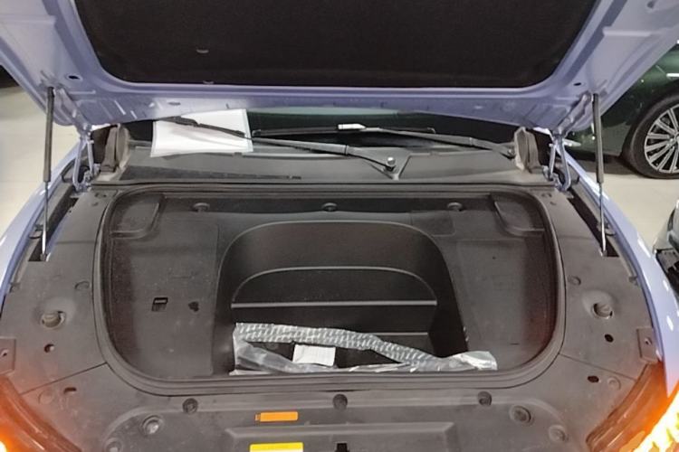 Used Dongfeng eπ eπ007 2024 530 Pro Version Engine Bay