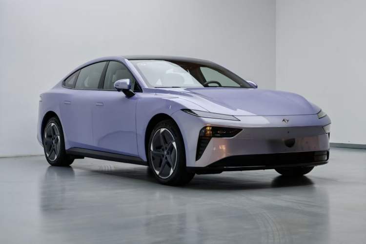 Used Dongfeng eπ eπ007 2024 Pure Electric 530 Air Edition Exterior 2