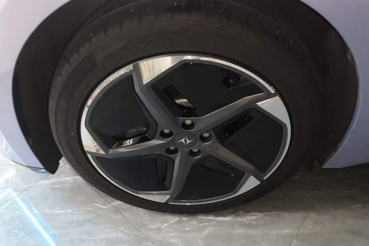 Used Dongfeng eπ eπ007 2024 530 Pro Version Exterior 4