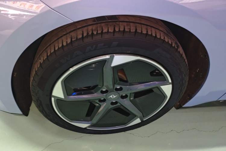 Used Dongfeng eπ eπ007 2024 All-Electric 530 RuYi Edition Exterior 4