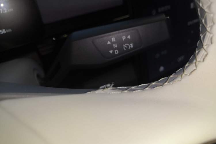 Used Dongfeng eπ eπ007 2024 530 Pro Version Gear Lever