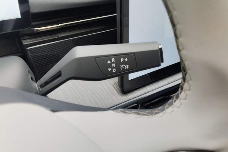 Used Dongfeng eπ eπ007 2024 530 Pro Version Gear Lever