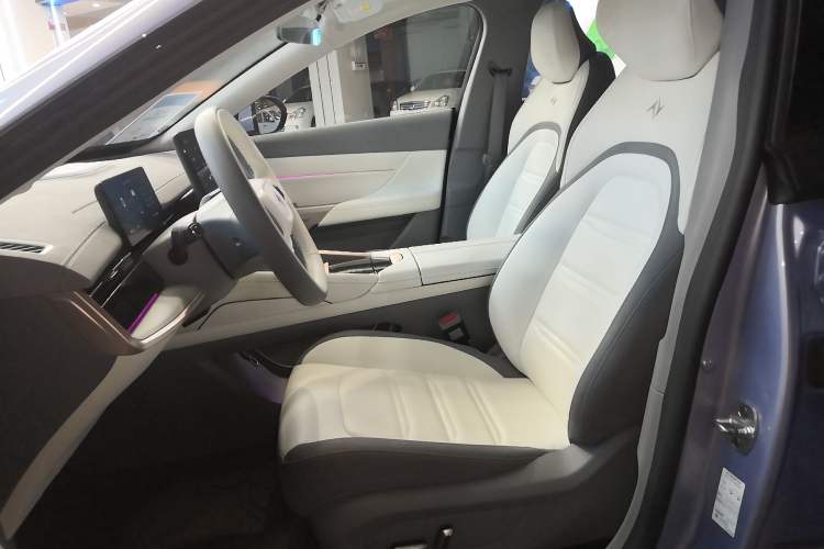 Used Dongfeng eπ eπ007 2024 530 Pro Version Left Front Seat