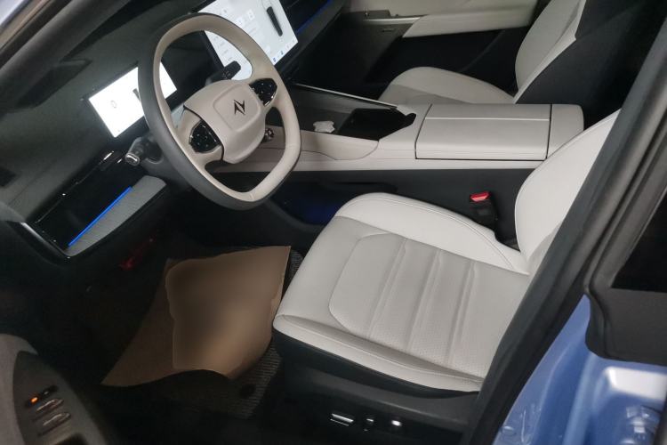 Used Dongfeng eπ eπ007 2024 530 Pro Version Left Front Seat