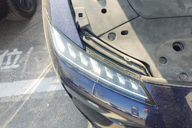 Used Dongfeng eπ eπ007 2024 200Pro Range-Extended Version Right Front Headlight