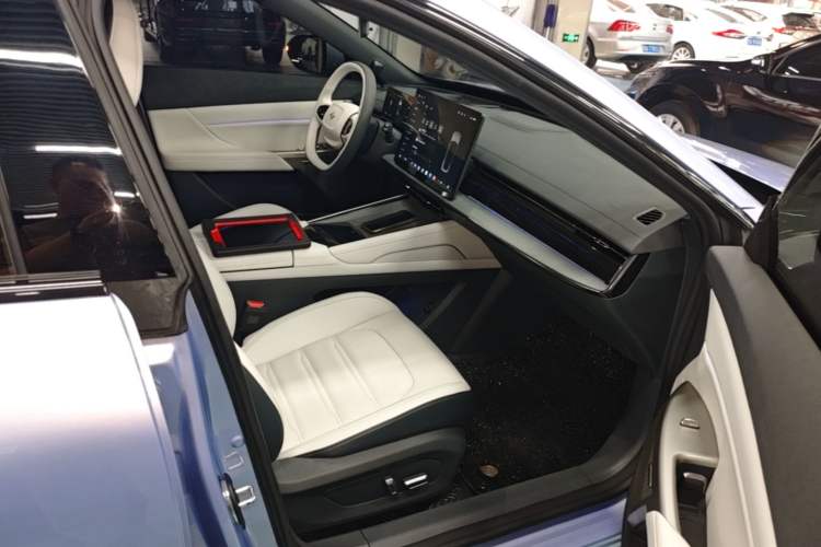 Used Dongfeng eπ eπ007 2024 All-Electric 530 RuYi Edition Right Front Seat