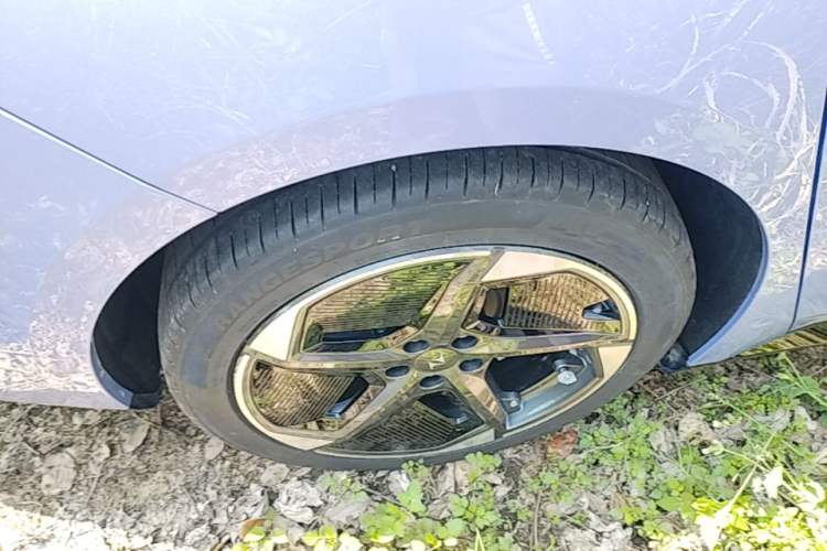Used Dongfeng eπ eπ007 2024 530 Pro Version Right Rear Wheel Hub