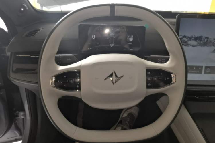 Used Dongfeng eπ eπ007 2024 Pure Electric 530 Air Edition Steering Wheel