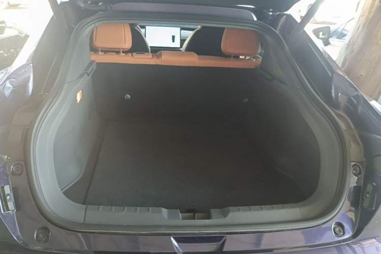 Used Dongfeng eπ eπ007 2024 200Pro Range-Extended Version Trunk