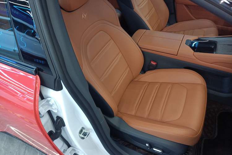 Used Dongfeng eπ eπ007 2024 200Pro Range-Extended Version Right Front Seat