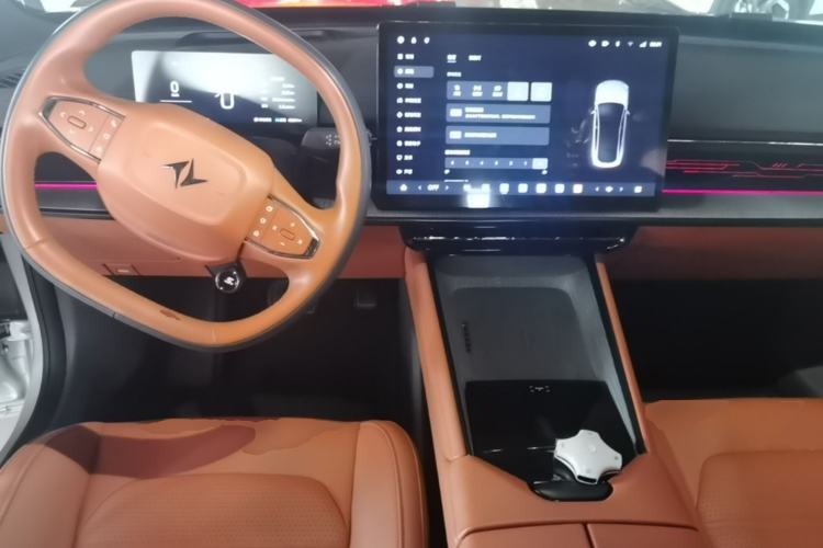 Used Dongfeng eπ eπ007 2024 200Pro Range-Extended Version Center Console