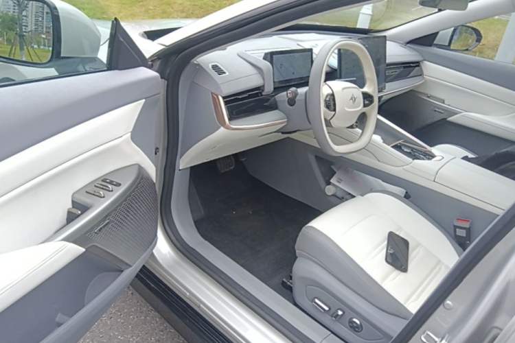 Used Dongfeng eπ eπ007 2024 Pure Electric 540 All-Wheel Drive Max Edition Driver Seat