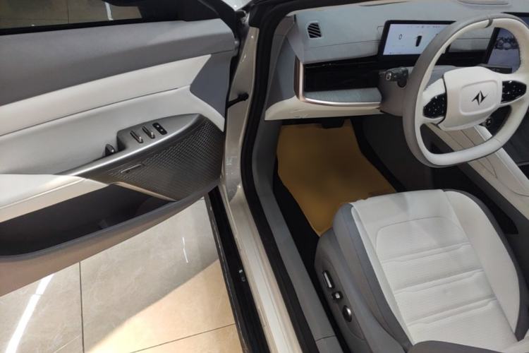 Used Dongfeng eπ eπ007 2024 620 Pro Version Driver Seat
