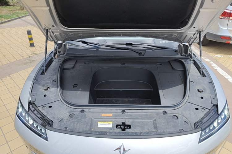Used Dongfeng eπ eπ007 2024 530 Pro Version Engine Bay