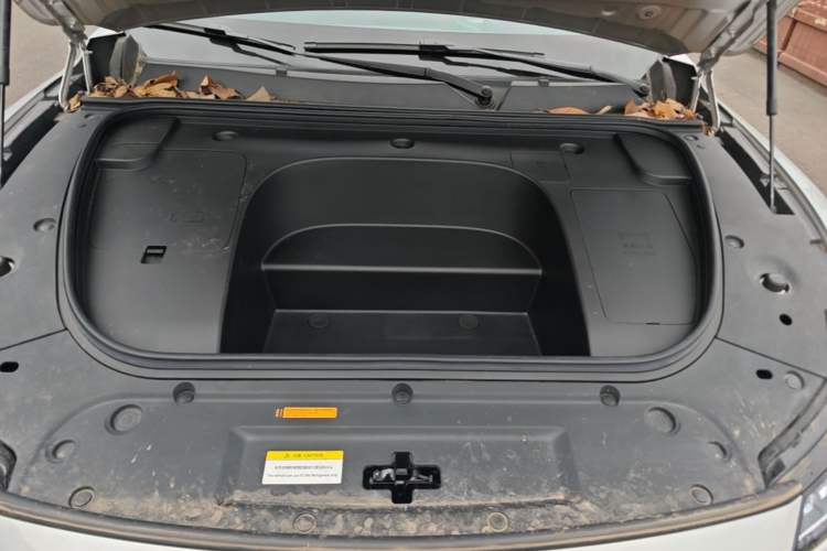 Used Dongfeng eπ eπ007 2024 530 Pro Version Engine Bay