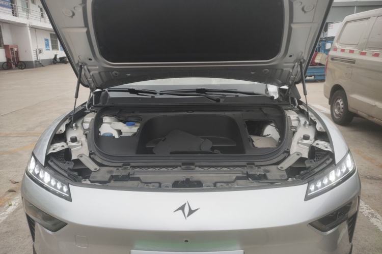 Used Dongfeng eπ eπ007 2024 620 Pro Version Engine Bay