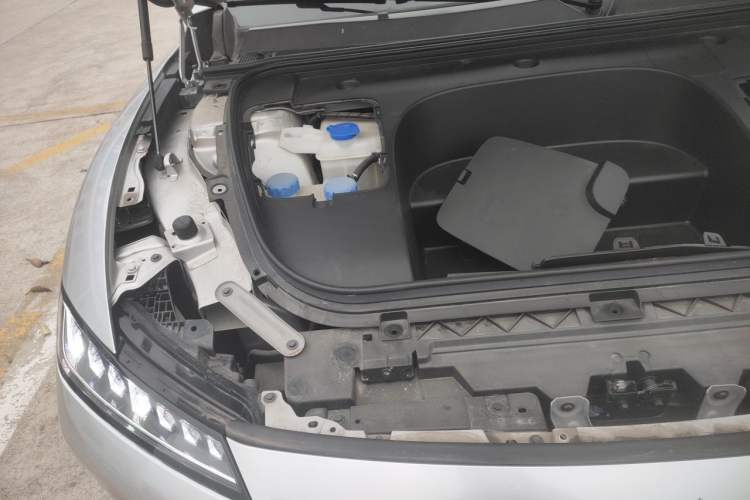 Used Dongfeng eπ eπ007 2024 620 Pro Version Engine Bay Right