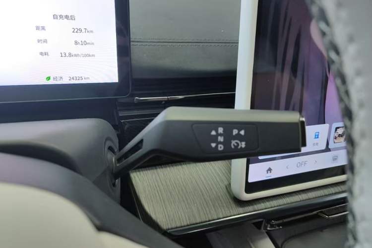 Used Dongfeng eπ eπ007 2024 All-Electric 530 RuYi Edition Gear Lever