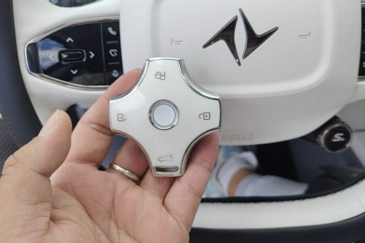 Used Dongfeng eπ eπ007 2024 530 Pro Version Interior 1