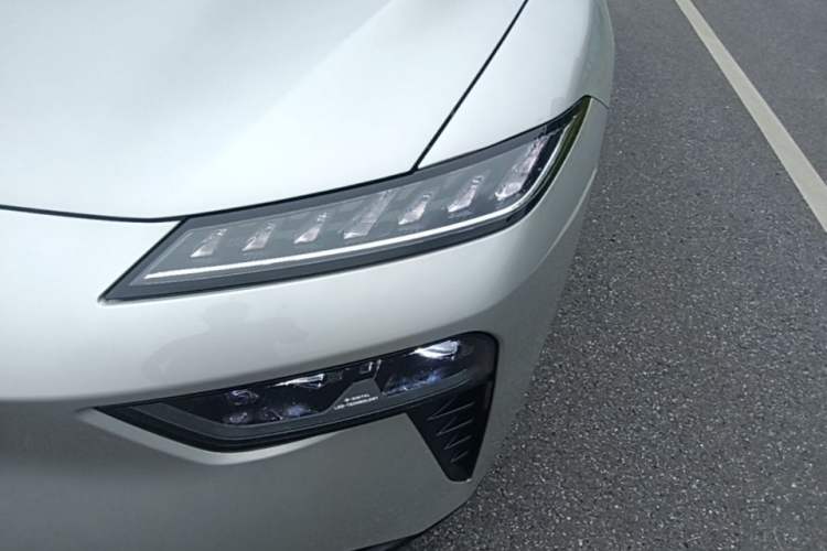 Used Dongfeng eπ eπ007 2024 Pure Electric 540 All-Wheel Drive Max Edition Left Front Headlight