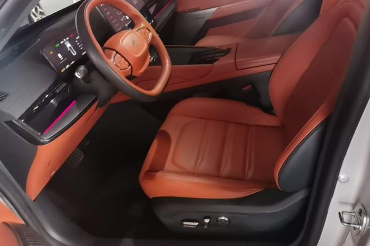 Used Dongfeng eπ eπ007 2024 200Pro Range-Extended Version Left Front Seat