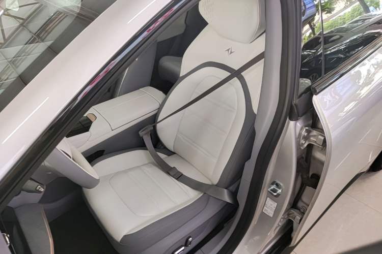 Used Dongfeng eπ eπ007 2024 530 Pro Version Left Front Seat